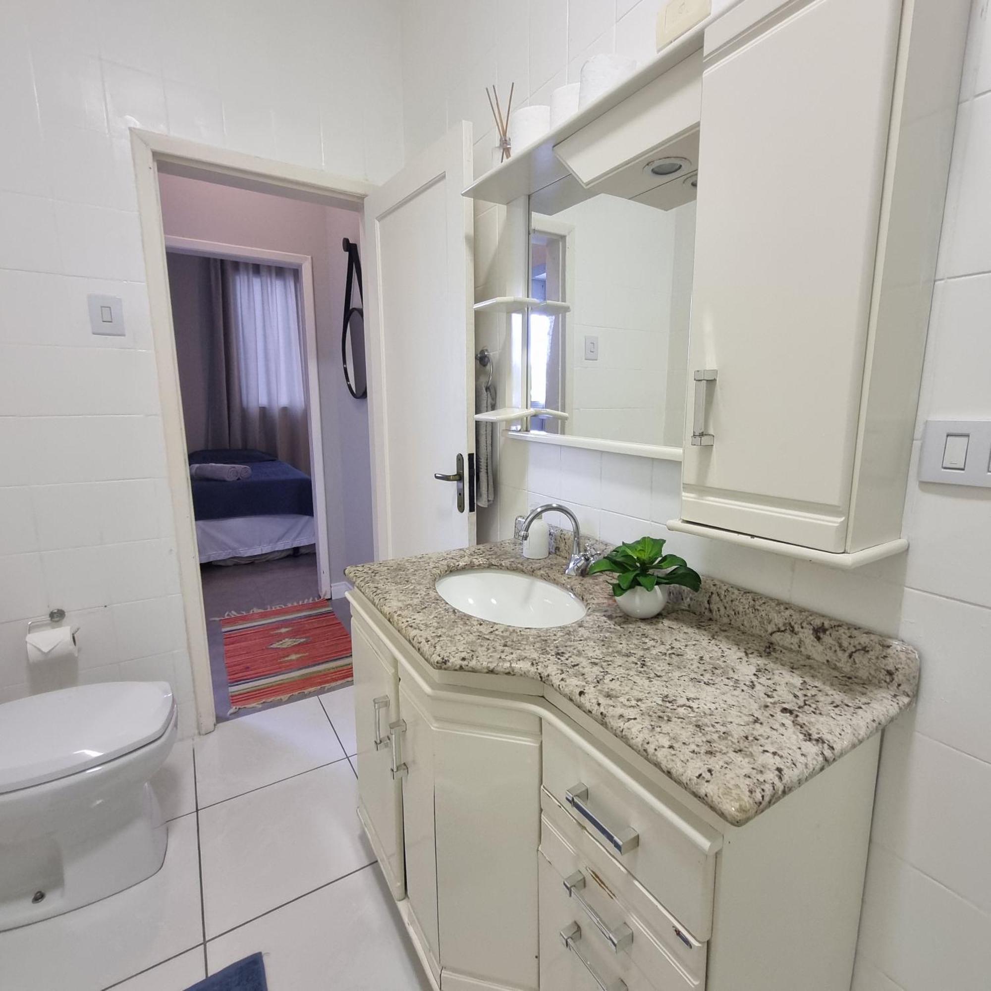 Apartamento Inteiro 30 Metros Do Mar *